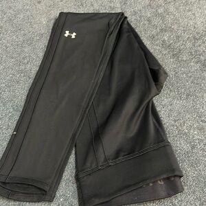 Under armor cold gear leggings.